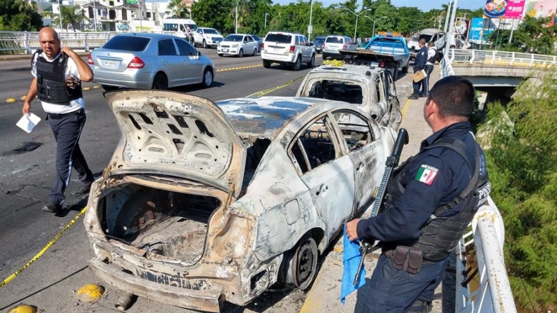 Un incendio en un planta de gas LP y enfrentamientos en Culiacán, en el estado de Sinaloa (norte de México), cimbraron este fin de semana a la población del territorio en disputa del crimen organizado tras la reciente captura de dos capos en Texas. Fotografía de archivo. EFE/ Juan Carlos Cruz