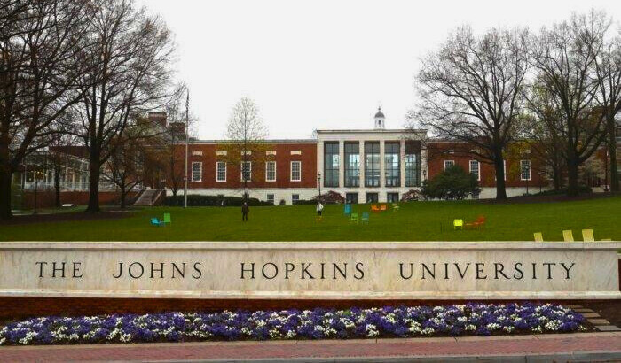 Una vista general de la Universidad Johns Hopkins en Baltimore, Maryland, el 28 de marzo de 2020. (Rob Carr/Getty Images)