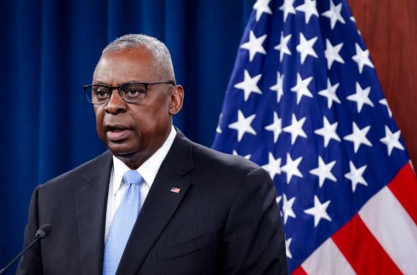 El secretario de Defensa de EE. UU., Lloyd Austin, participa en una rueda de prensa en el Pentágono en Arlington, Virginia, el 25 de julio de 2024. (Alex Wong/Getty Images)