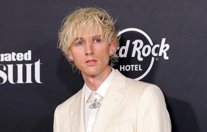 Machine Gun Kelly asiste al lanzamiento de la edición 2023 de trajes de baño de Sports Illustrated en la ciudad de Nueva York el 18 de mayo de 2023. (Michael Loccisano/Getty Images)
