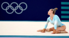 Rumanos apelan puntuación de gimnasta tras polémica en ejercicio de suelo en los Juegos Olímpicos