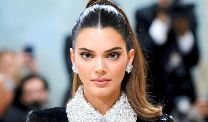 Kendall Jenner asiste a la Met Gala 2023 que celebra "Karl Lagerfeld: A Line Of Beauty" en la ciudad de Nueva York el 1 de mayo de 2023. (Dimitrios Kambouris/Getty Images para The Met Museum/Vogue)