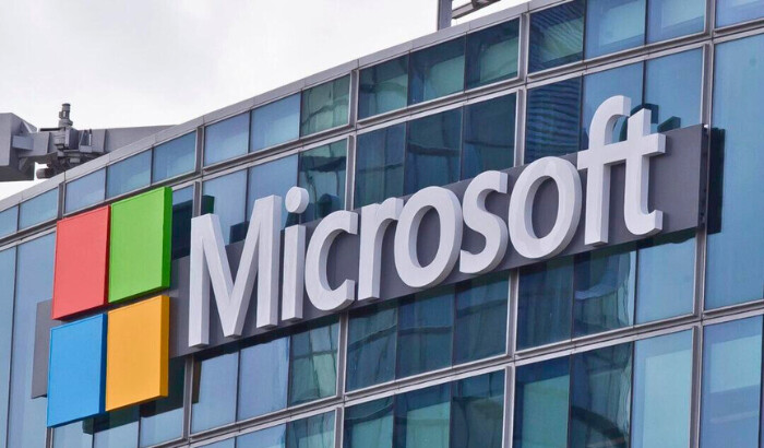 El logotipo de Microsoft en Issy-les-Moulineaux, en las afueras de París, Francia, el 12 de abril de 2016. (Michel Euler/AP)