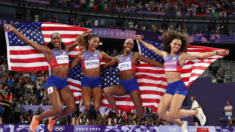 Estados Unidos ganó el relevo femenino de 4×400 metros