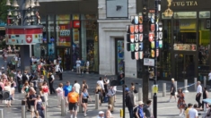 Una niña y su madre son apuñaladas en concurrida zona turística de Londres