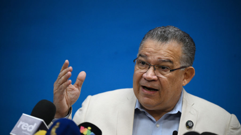 El excandidato presidencial venezolano Enrique Márquez habla durante una rueda de prensa en Caracas (Venezuela) el 14 de agosto de 2024. (Federico Parra/AFP vía Getty Images)