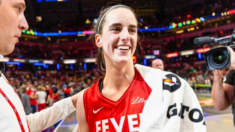 Caitlin Clark bate otro récord de la WNBA en su estelar temporada de novata