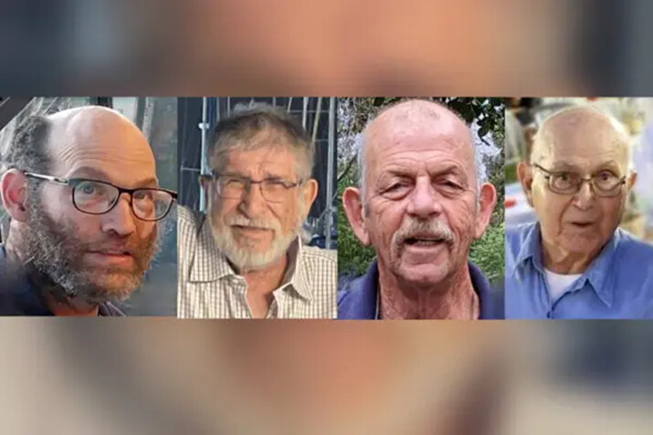 Nadav Popplewell (izq.), Yoram Metzger (2º izq.), Chaim Peri (2º dcha.), cuyos cuerpos fueron recuperados el 20 de agosto de 2024, y Amiram Cooper (dcha.), cuya muerte se confirmó en Gaza en noviembre de 2023. (Sede del Foro de Familias de Rehenes vía AP)