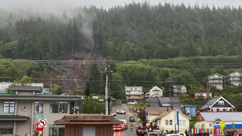 Imágenes tras un deslizamiento de tierra mortal en Ketchikan, Alaska, el 25 de agosto de 2024. (Anna Laffrey/Ketchikan Daily News vía AP)