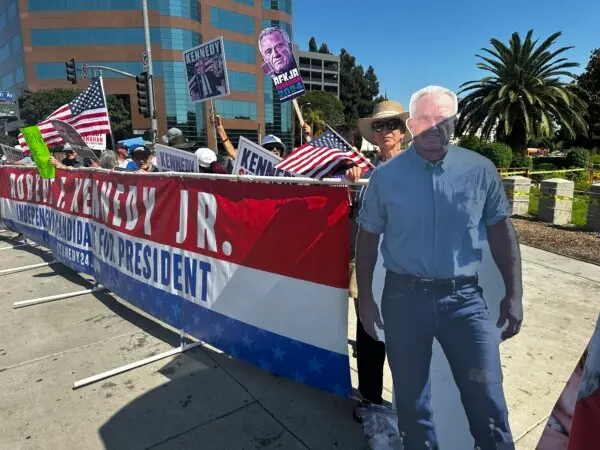 El Equipo Kennedy sigue viendo un camino hacia la Casa Blanca para Robert F. Kennedy Jr. (Jill McLaughlin/The Epoch Times)