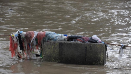 Al menos 86 muertos dejan las últimas inundaciones en Yemen, en medio de una oleada de cólera