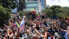 Venezolanos protestan contra fallo que validó la reelección de Maduro