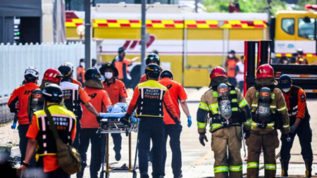 Arrestan a director ejecutivo de fabricante surcoreano de baterías por incendio mortal en fábrica