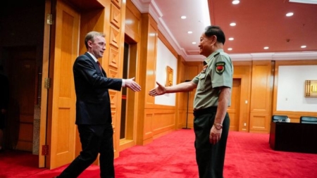 Asesor de Seguridad Nacional de EE.UU. celebra inusual reunión con alto cargo militar chino