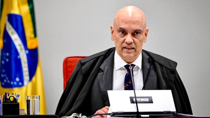 El juez de la Corte Suprema de Brasil, Alexandre de Moraes, habla durante una sesión en Brasilia, Brasil, el 18 de junio de 2024. (Evaristo Sa/AFP vía Getty Images)