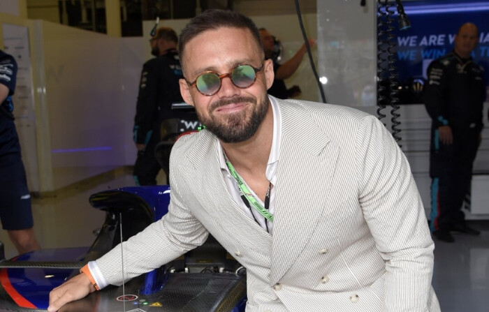 Spencer Matthews visita Williams Racing durante el Gran Premio de Gran Bretaña de Fórmula 1 en Northampton, Inglaterra, el 3 de julio de 2022. Eamonn M. (McCormack/Getty Images para Williams Racing). 