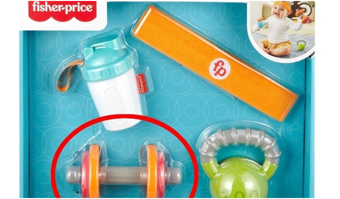 Mancuernas de juguetes retiradas del mercado que se venden en el set de regalo Baby Bicep de Fisher-Price. (Cortesía de la CPSC)