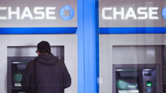 Chase Bank emite advertencia de fraude tras difundirse videos sobre fallos en cajeros automáticos