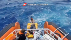 Siete rescatados y 21 desaparecidos tras naufragio de migrantes cerca de isla italiana de Lampedusa