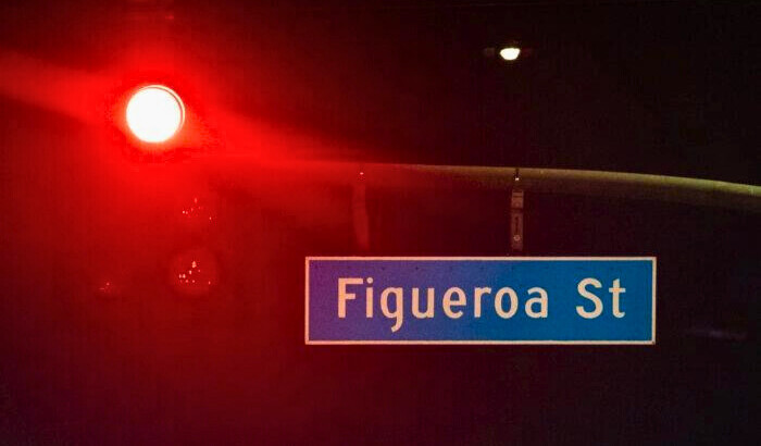 Calle Figueroa en Los Ángeles el 8 de febrero de 2023. (John Fredricks/Los Tiempos de la Epoich)