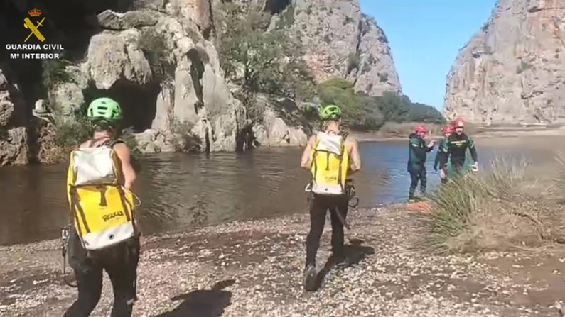 La Guardia Civil ha encontrado el 6 de septiembre de 2024 el cuerpo sin vida del británico de 32 años que el martes por la tarde fue arrastrado por el agua en el Torrent de Pareis, en Mallorca (Islas Baleares) cuando realizaba una excursión junto con su pareja, de 26 años, que también falleció. EFE/ Guardia Civil