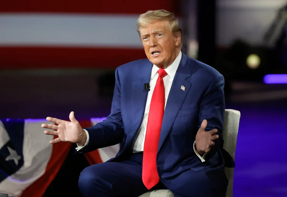 El candidato presidencial republicano, el expresidente Donald Trump participa en un Fox News Town Hall con Sean Hannity en el New Holland Arena el 4 de septiembre de 2024 en Harrisburg, Pennsylvania. (Kevin Dietsch/Getty Images)