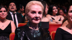 Carolina Herrera clama por una “Venezuela Libre” al recibir el premio Herencia Hispana 2024