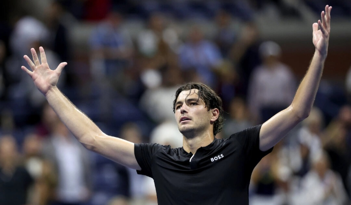 Taylor Fritz celebra durante el US Open en el USTA Billie Jean King National Tennis Center en Nueva York el 6 de septiembre de 2024. (Matthew Stockman/Getty Images)
