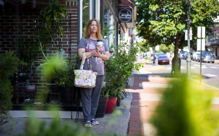 Carolyn McIntyre en Bristol, Pensilvania, el 9 de septiembre de 2024. (Samira Bouaou/The Epoch Times)