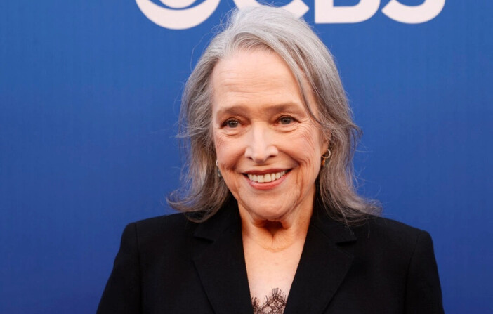 Kathy Bates asiste a la celebración del anuncio de la nueva programación de otoño de la CBS en los estudios Paramount de Hollywood, California, el 2 de mayo de 2024. (Michael Tran /AFP vía Getty Images). 