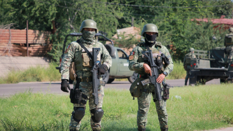 Guardia militar en las calles de Culiacán, Estado de Sinaloa, México, el 11 de septiembre de 2024. (Ivan Medina/AFP vía Getty Images)