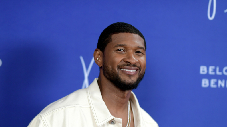 Usher asiste al Beloved Benefit 2022 en el estadio Mercedes-Benz el 07 de julio de 2022 en Atlanta, Georgia. (Marcus Ingram/Getty Images)