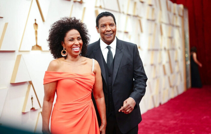 Pauletta Washington y Denzel Washington asisten a la 94ª edición de los Premios de la Academia en Hollywood y Highland en Hollywood, California, el 27 de marzo de 2022. (Emma McIntyre/Getty Images). 
