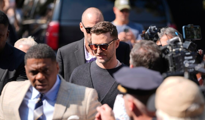 Justin Timberlake entra en el juzgado para una audiencia en Sag Harbor, Nueva York, el 13 de septiembre de 2024. (Pamela Smith/Foto de AP)