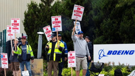 Trabajadores de Boeing se declaran en huelga: esto es lo que debe saber