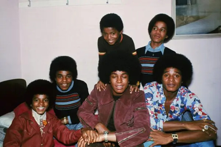 Los hermanos Jackson, Jackie, Tito, Jermaine, Marlon, Michael y Randy en Londres, en octubre de 1972. (Keystone/Archivo Hulton/Getty Images)