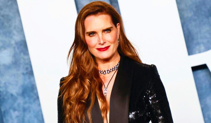 La actriz estadounidense Brooke Shields asiste a la fiesta de la 95ª edición de los Oscar de Vanity Fair en el Centro Wallis Annenberg para las Artes Escénicas en Beverly Hills, California, el 12 de marzo de 2023. (Michael Tran/AFP vía Getty Images)