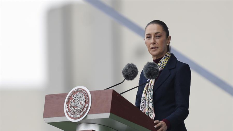 La presidenta electa de México, Claudia Sheinbaum, habla durante un mensaje en el Colegio Militar, de la Ciudad de México (México). Imagen de archivo. EFE/ Isaac Esquivel