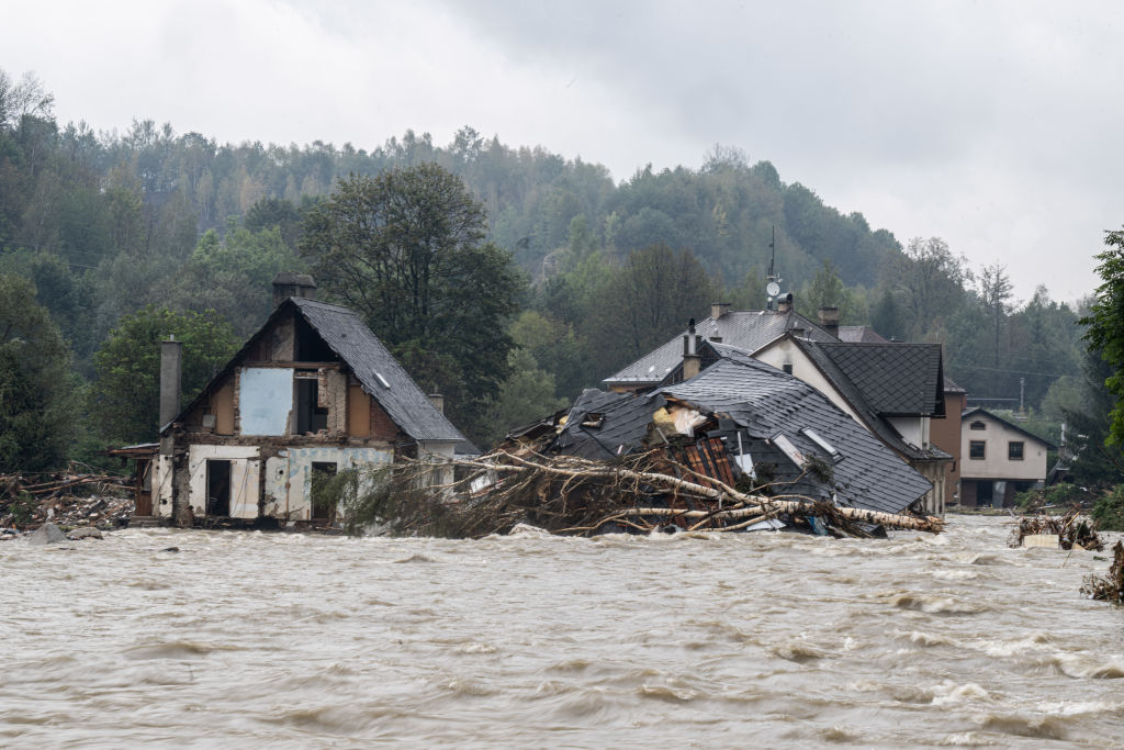 Aumentan a cinco los fallecidos por inundaciones en la República Checa