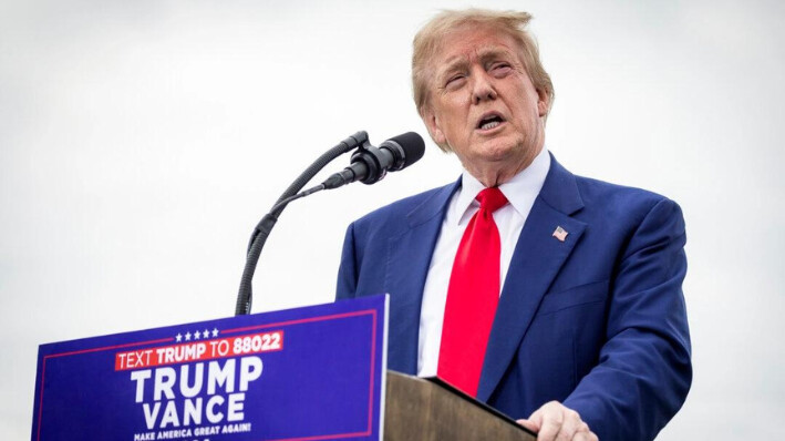 El ex presidente Donald Trump, candidato presidencial republicano, habla en el Trump National Golf Club en Rancho Palos Verdes, California, el 13 de septiembre de 2024. John Fredricks/The Epoch Times