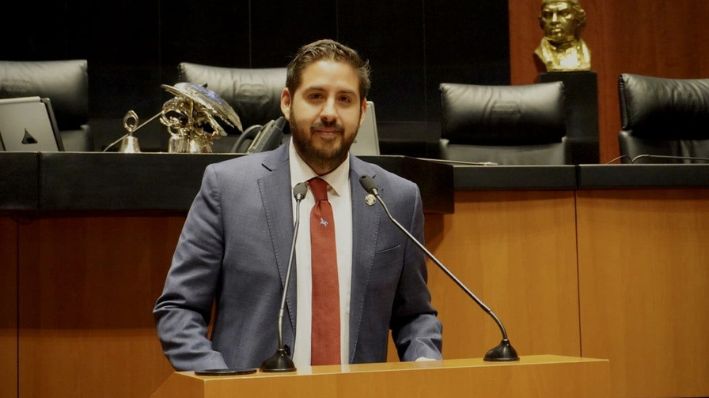 El consejero Nacional de Morena Hamlet García Almaguer en el Senado de México. (Cortesía: Comunicación de Hamlet García Almaguer)