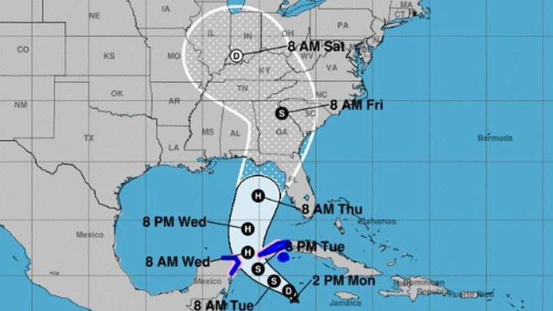 Un modelo del Centro Nacional de Huracanes, producido el lunes 23 de septiembre de 2024, muestra que se pronostica que el sistema tropical se convertirá en huracán esta semana antes de golpear la costa del Golfo. (National Hurricane Center)






