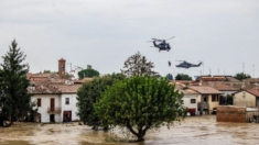 Dos turistas, un bebé y su abuela, desaparecen en violentas inundaciones del centro de Italia