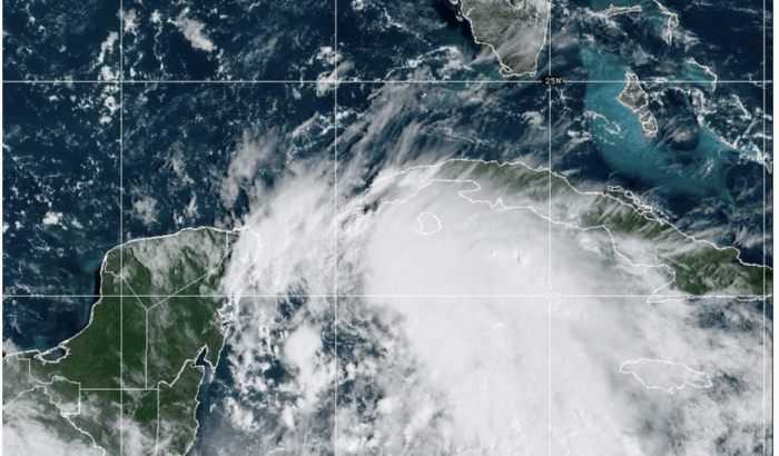 Imagen de satélite de la tormenta tropical Helene en su camino hacia Florida a las 11:40 a.m. (ET) del 24 de septiembre de 2024 (Captura de pantalla/NOAA/NESDIS/STAR-GOES East)