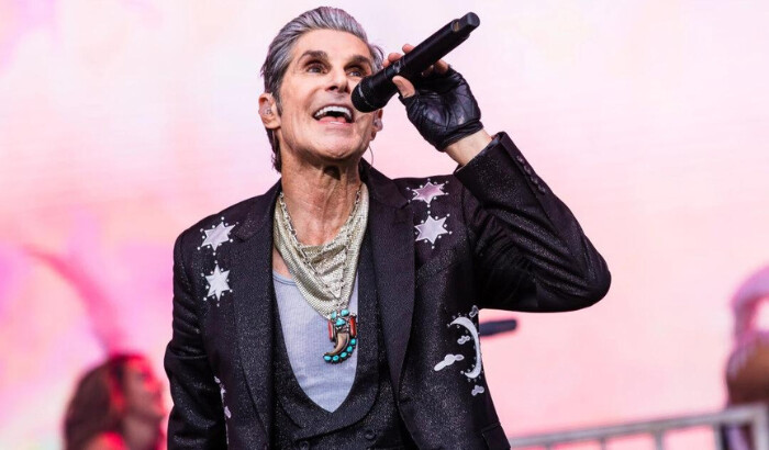 Perry Farrell de Jane's Addiction se presenta en vivo en el escenario en Sao Paulo, Brasil, el 25 de marzo de 2023. (Mauricio Santana/Getty Images)