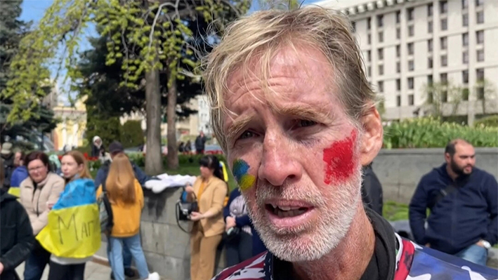 Ryan Routh habla con los periodistas, en una captura de pantalla tomada de un video, el 16 de septiembre de 2024. (AFPTV/AFP vía Getty Images)