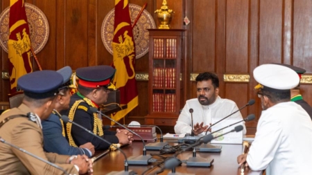 Presidente de Sri Lanka disuelve el Parlamento en su segundo día de mandato