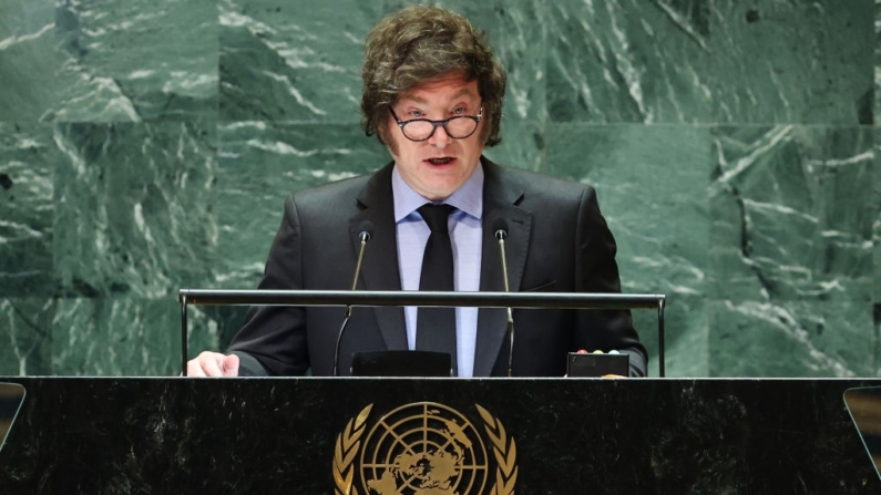 Javier Milei, presidente de Argentina, habla durante la Asamblea General de las Naciones Unidas (AGNU) en la sede de las Naciones Unidas el 24 de septiembre de 2024 en Nueva York. (Michael M. Santiago/Getty Images)