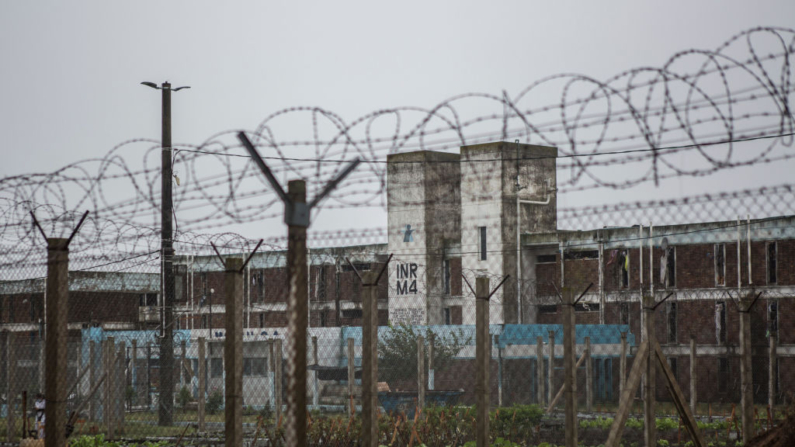 Vista exterior de la penitenciaría en la prisión Unidad N 4 Santiago Vázquez el 17 de marzo de 2021 en Montevideo, Uruguay. (Ernesto Ryan/Getty Images)