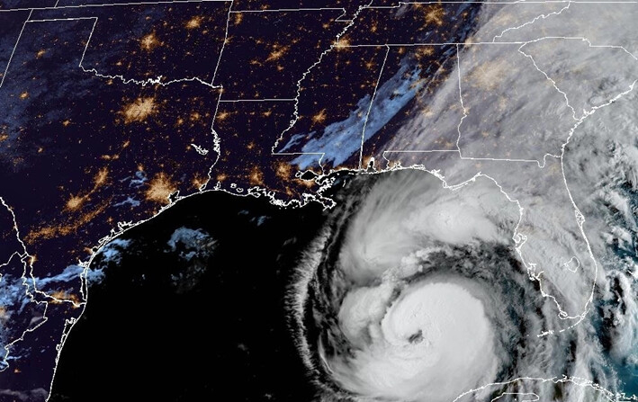 Imágenes satelitales del huracán Helene cuando comienza a afectar el sureste de Estados Unidos, el 26 de septiembre de 2024. (NOAA/NESDIS/STAR/GOES-este)